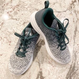 Women’s APL Techloom Pro Propelium